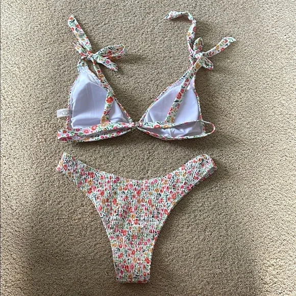 SHEIN White and Pink Floral Bikini Set - Picture 2 of 5